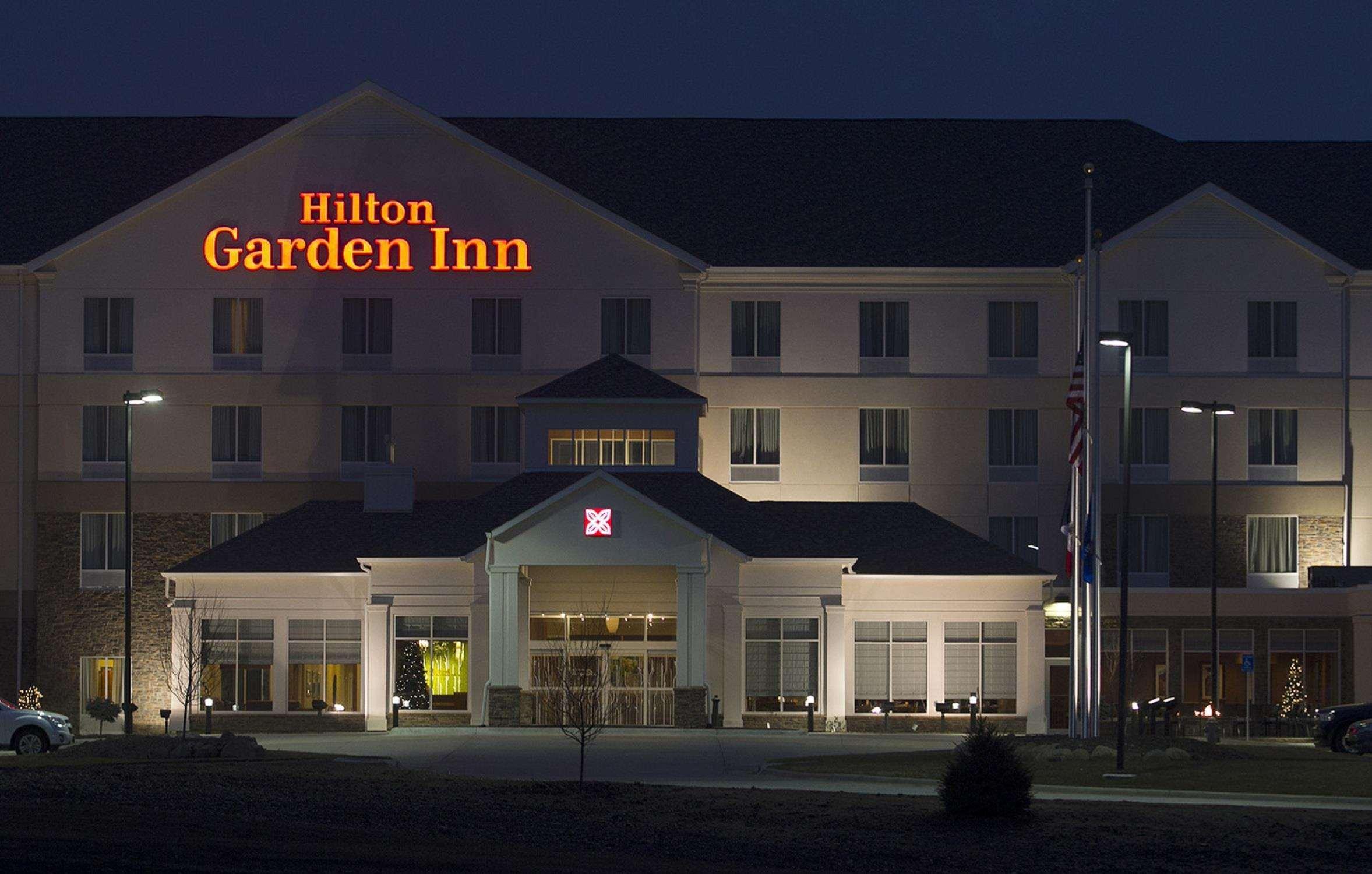 Hilton Garden Inn Cedar Falls Conference Center Bagian luar foto