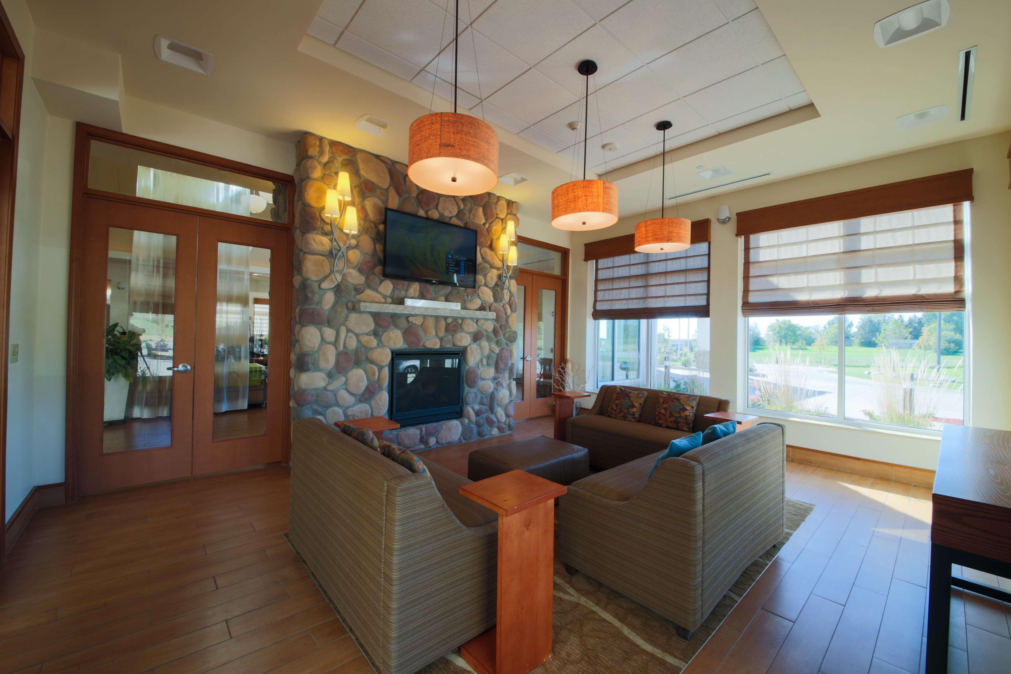 Hilton Garden Inn Cedar Falls Conference Center Bagian luar foto