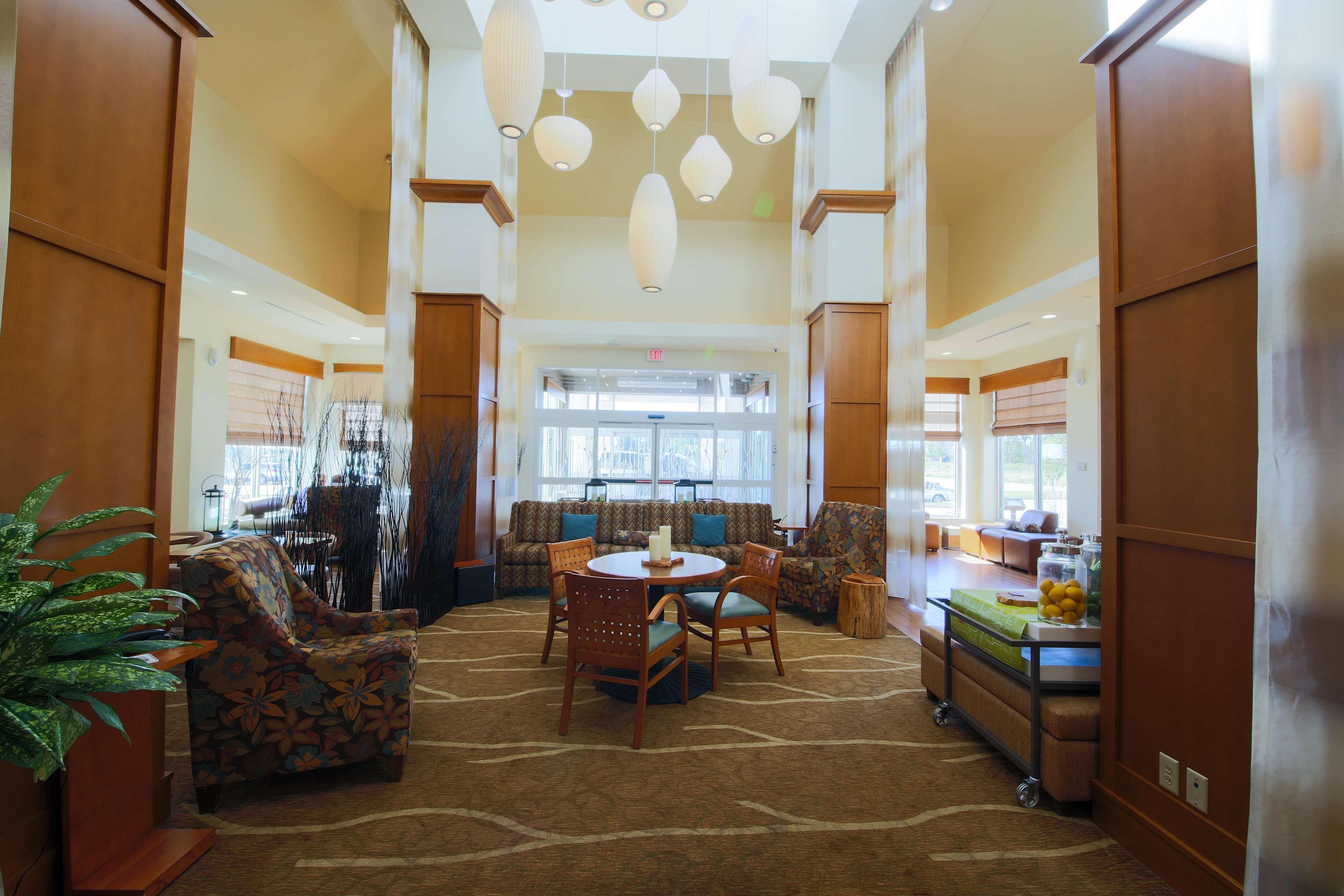 Hilton Garden Inn Cedar Falls Conference Center Bagian luar foto
