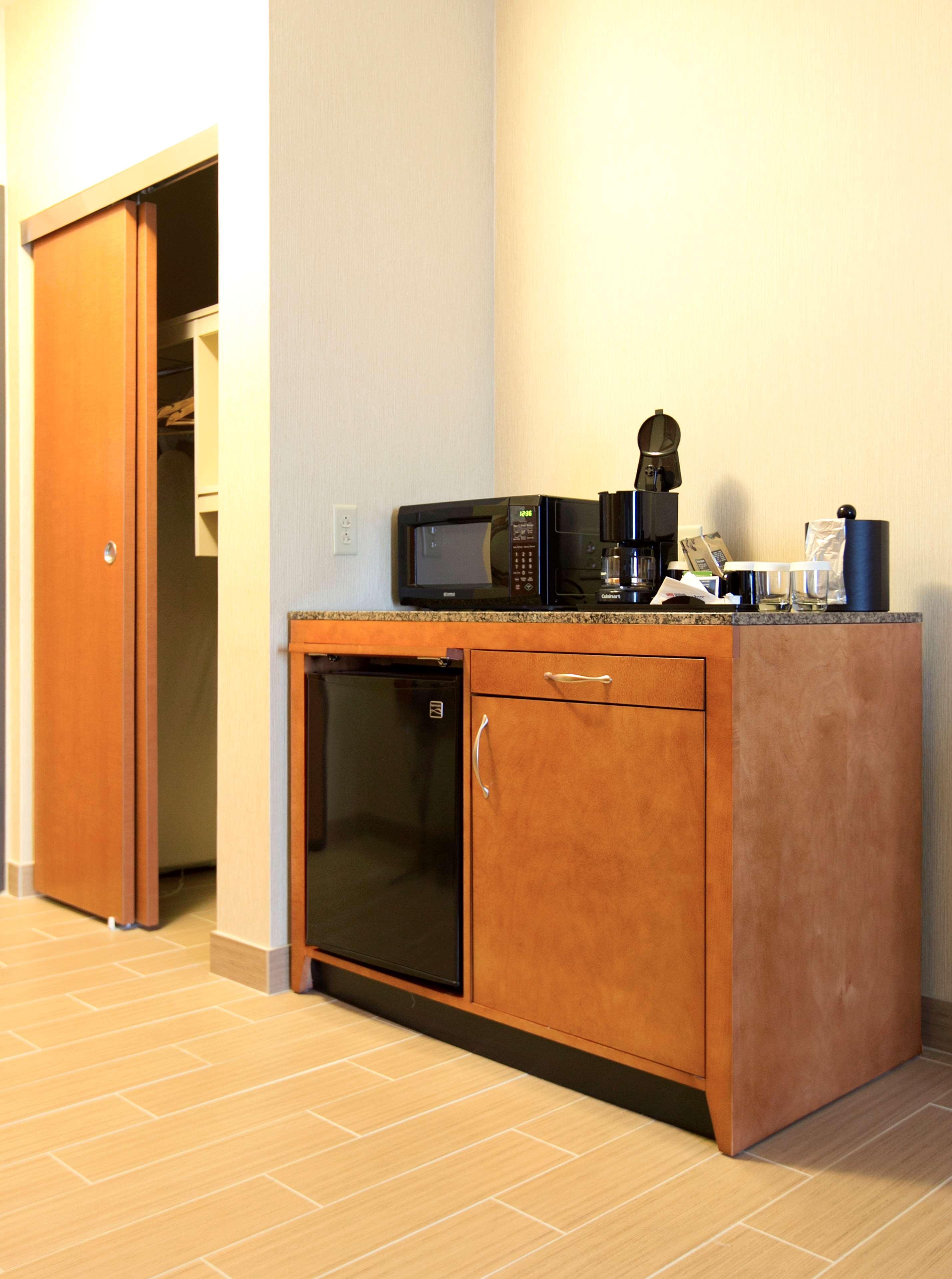 Hilton Garden Inn Cedar Falls Conference Center Bagian luar foto