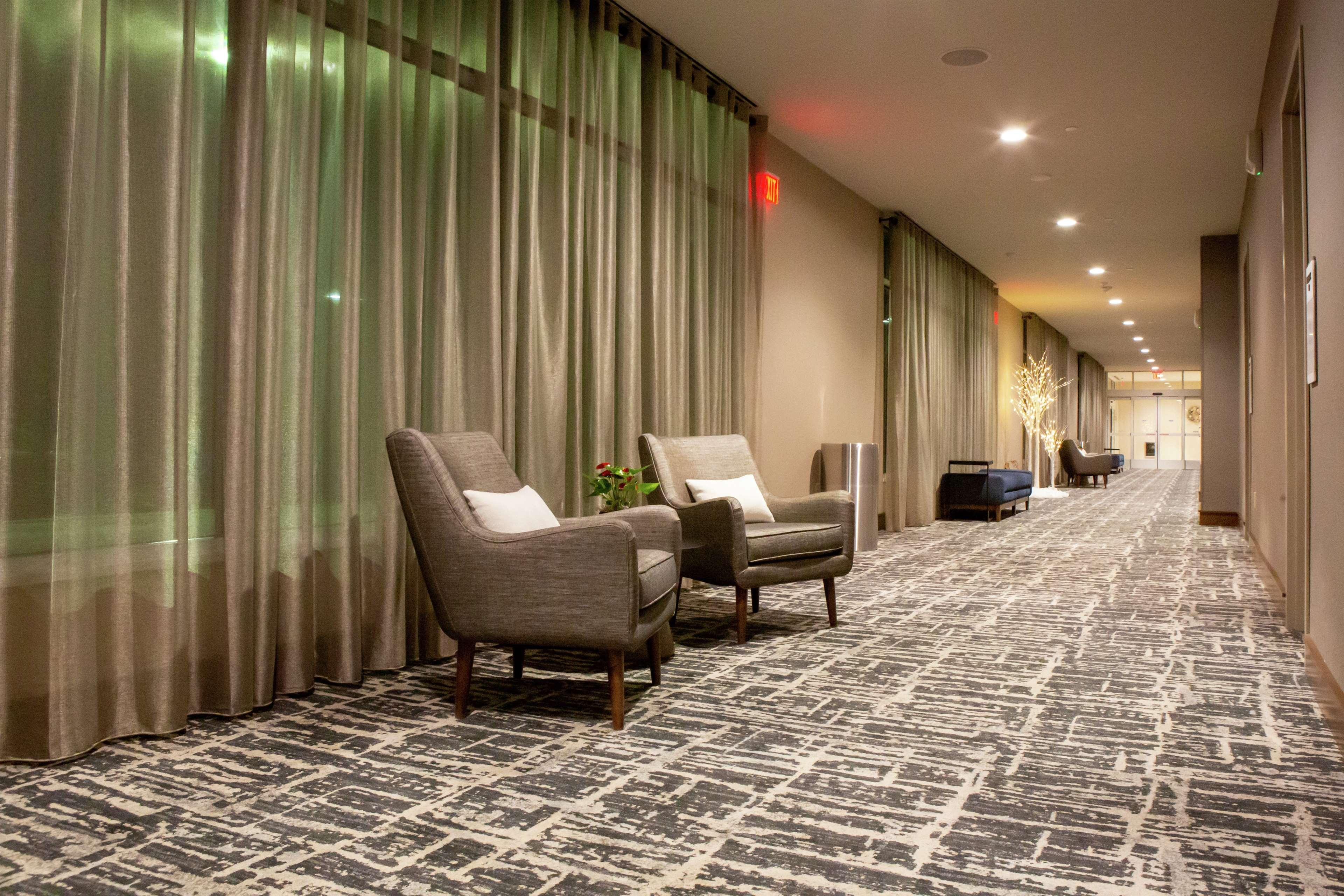 Hilton Garden Inn Cedar Falls Conference Center Bagian luar foto
