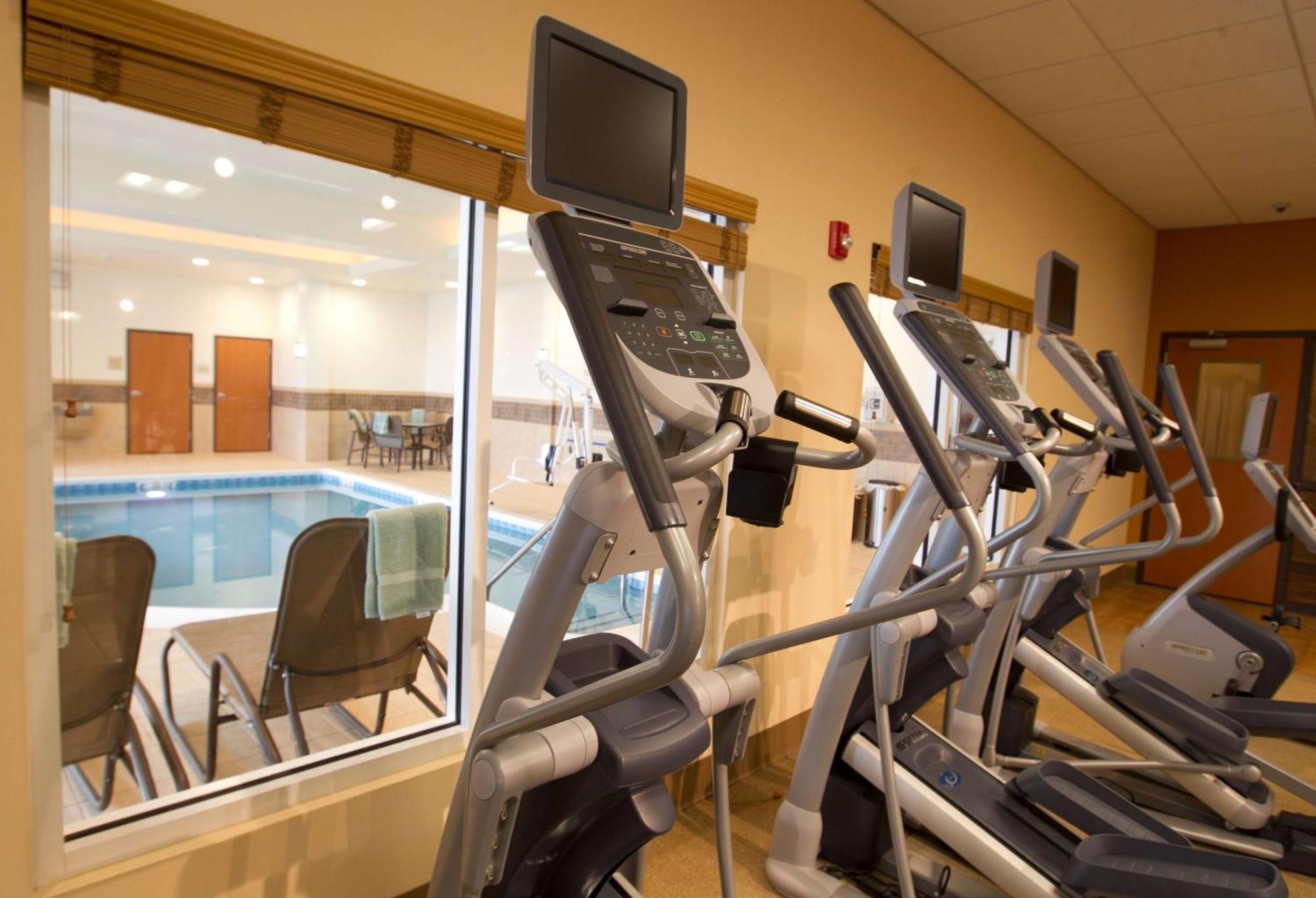 Hilton Garden Inn Cedar Falls Conference Center Bagian luar foto