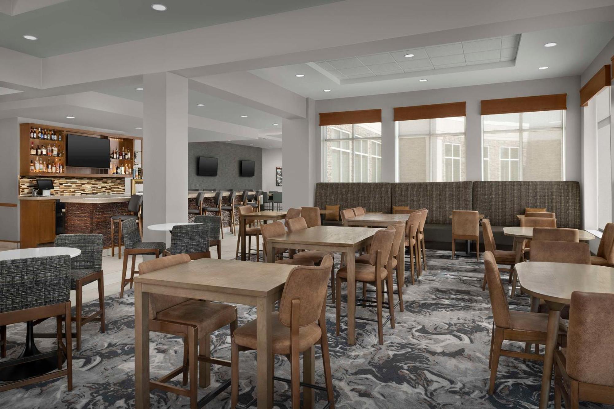 Hilton Garden Inn Cedar Falls Conference Center Bagian luar foto