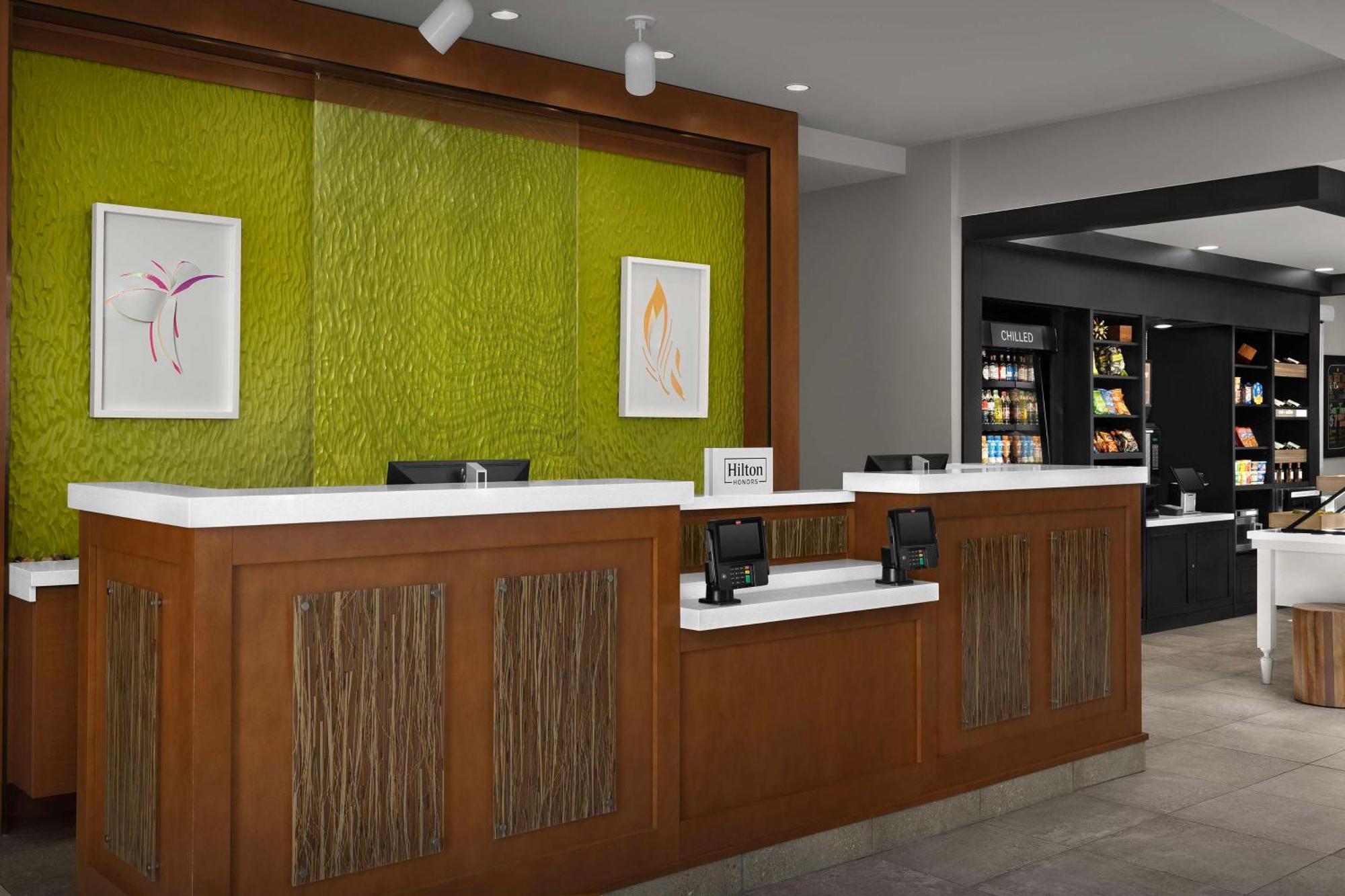 Hilton Garden Inn Cedar Falls Conference Center Bagian luar foto