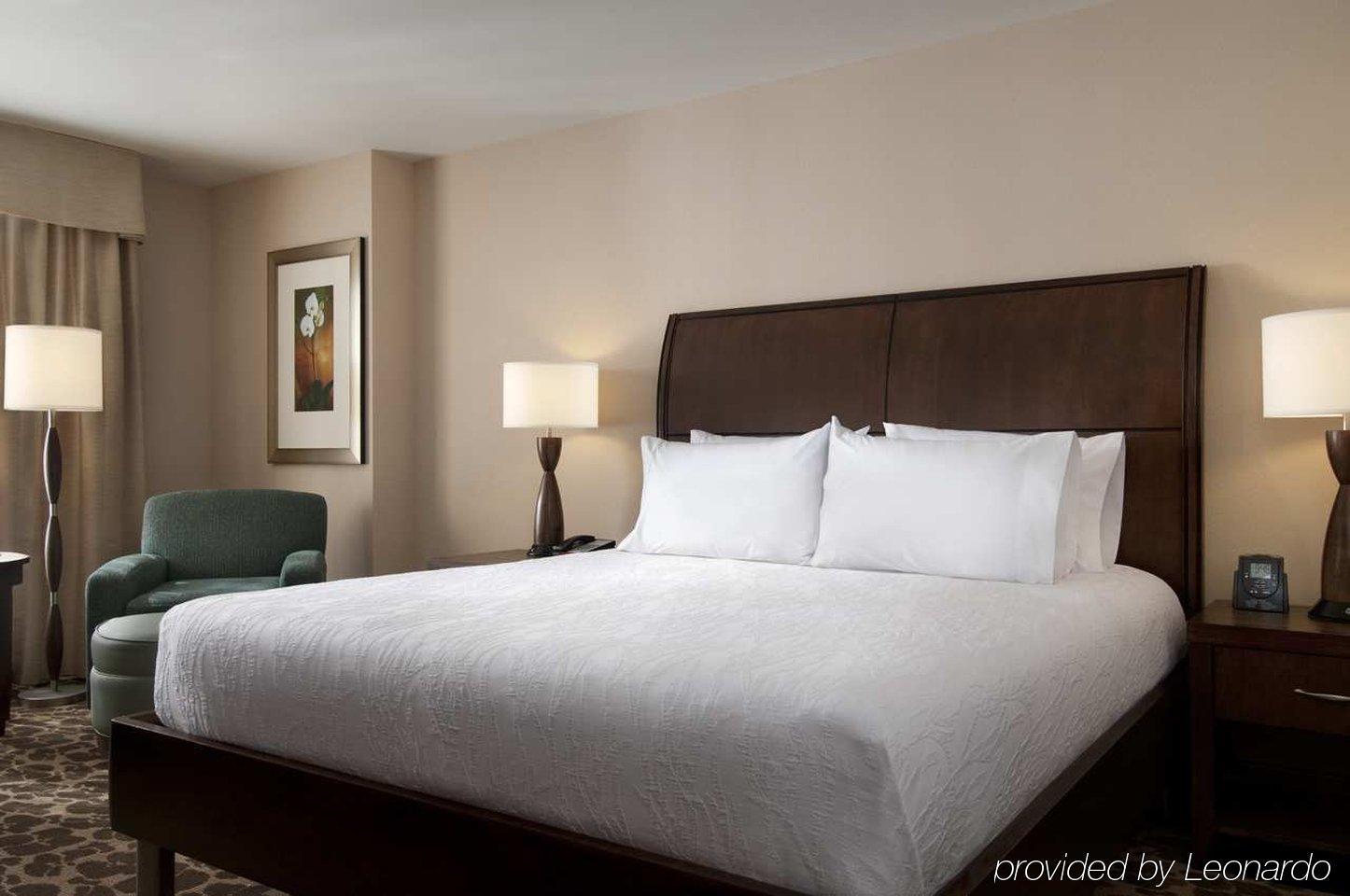 Hilton Garden Inn Cedar Falls Conference Center Ruang foto